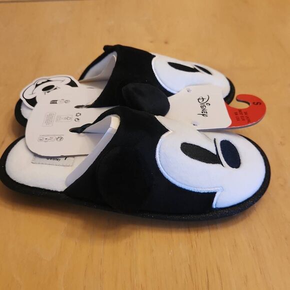 Disney Mickey mouse slippers women's size Small 5/6 - Picture 2 of 5
